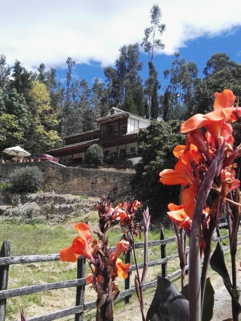 El Portal De La Loma Inn